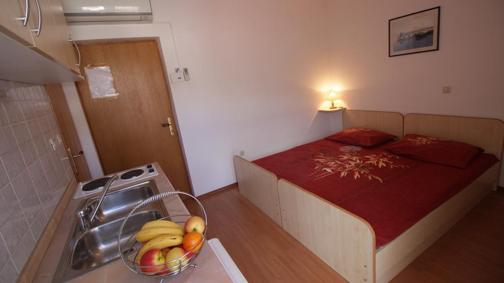 Apartments Ivka Омиш Номер фото