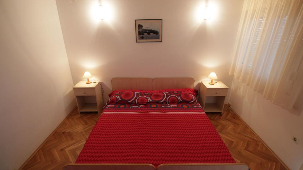 Apartments Ivka Омиш Экстерьер фото