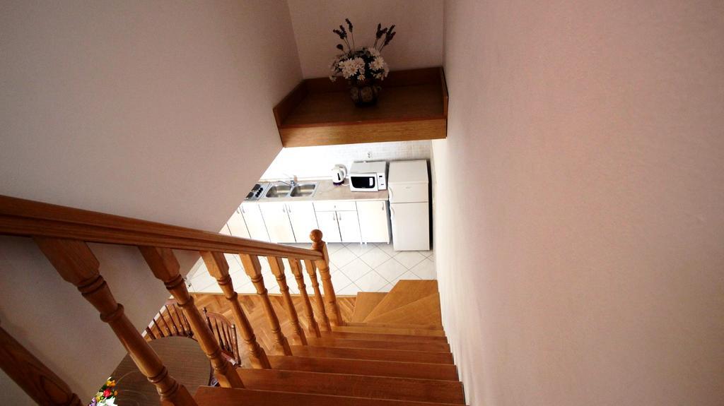 Apartments Ivka Омиш Экстерьер фото